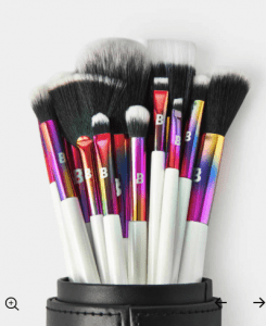 Prism 12 Piece Travel Brush Set 20,30€ Beauty Bay