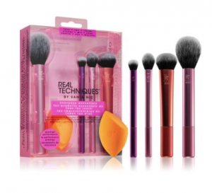 Real Tecnhiques Every Day Essentials 20,90€ Notino.gr