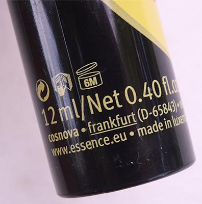 Διάρκεια ζωής μάσκαρας που αναγράφεται κάτω στη συσκευασία